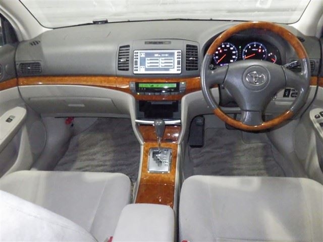 TOYOTA PREMIO