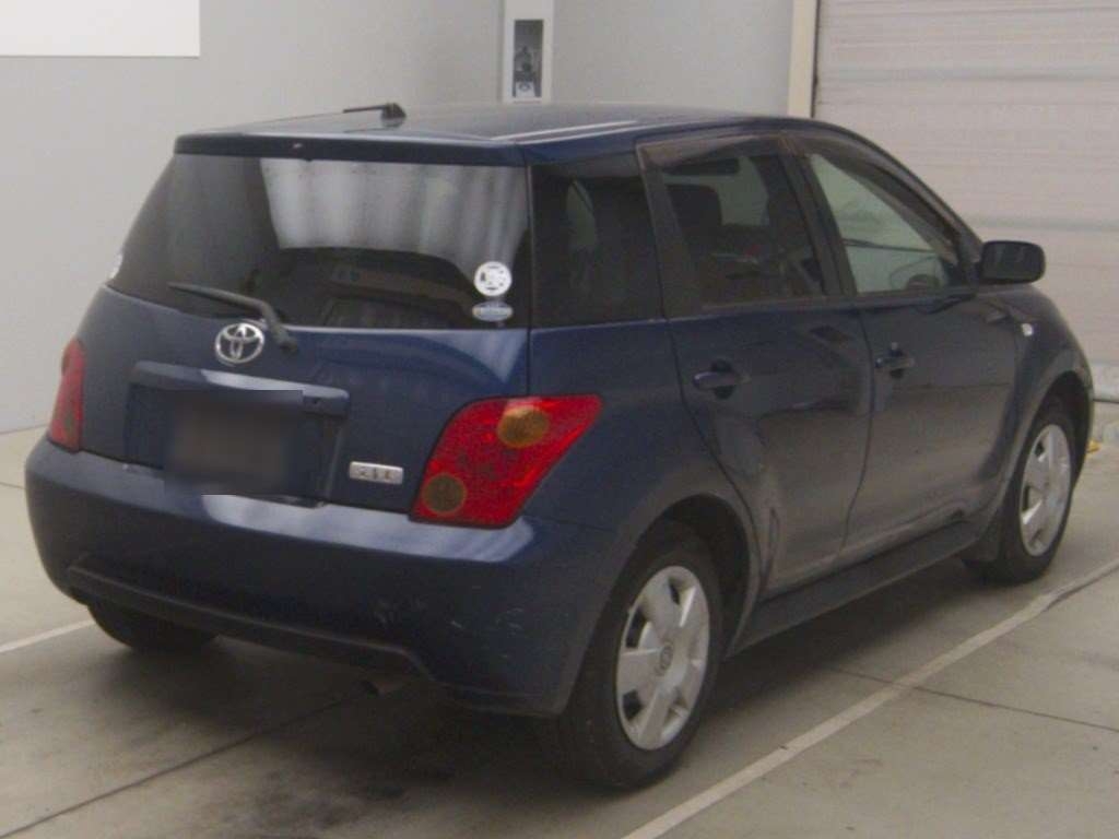TOYOTA IST