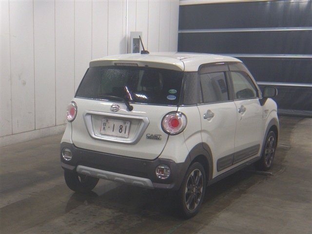 DAIHATSU CAST