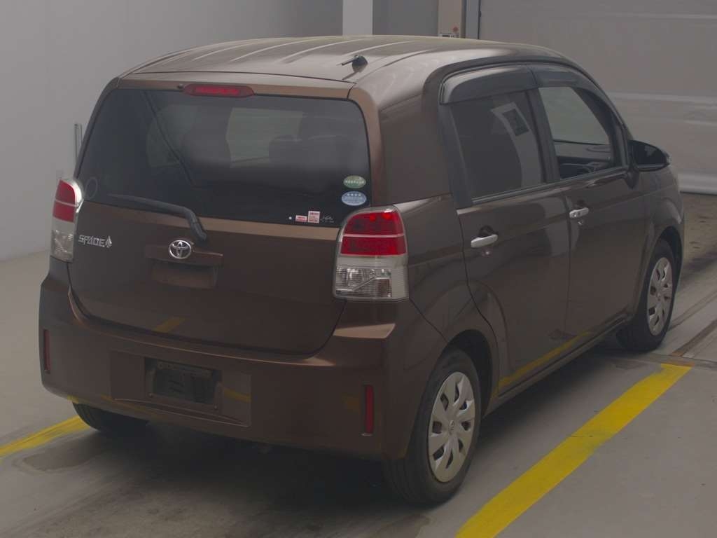 TOYOTA SPADE