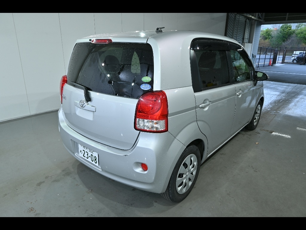 TOYOTA PORTE