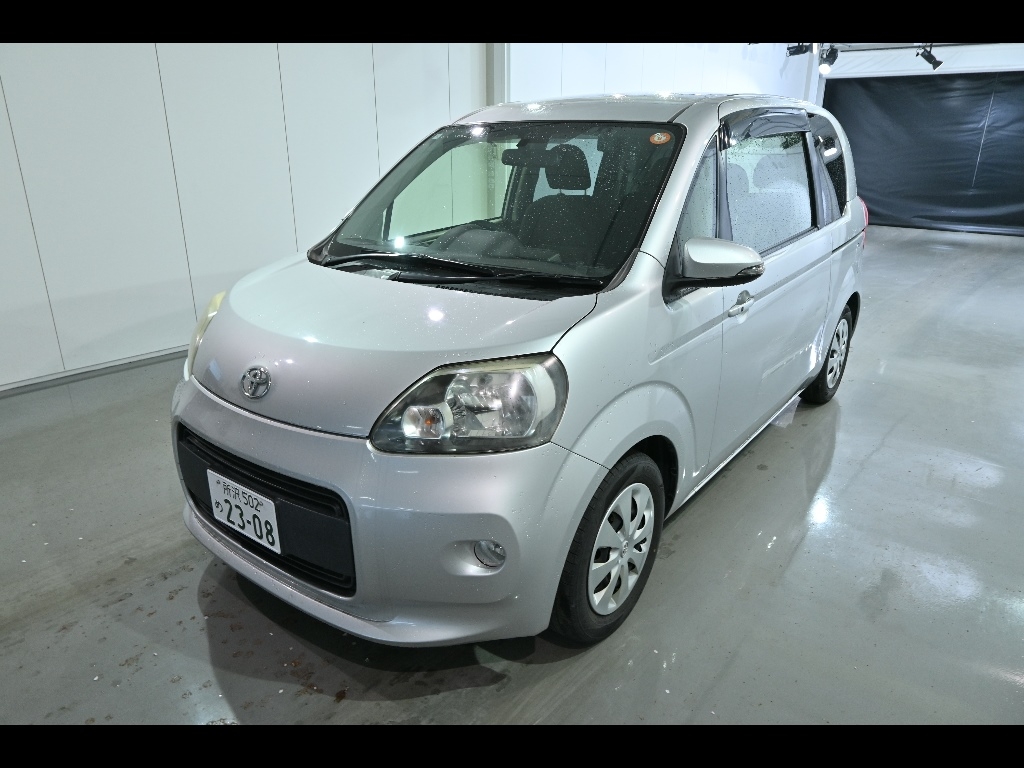 TOYOTA PORTE