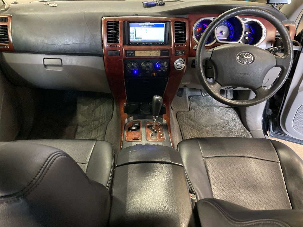TOYOTA HILUX SURF