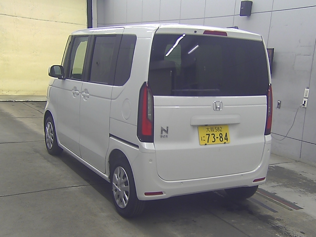 HONDA N-BOX