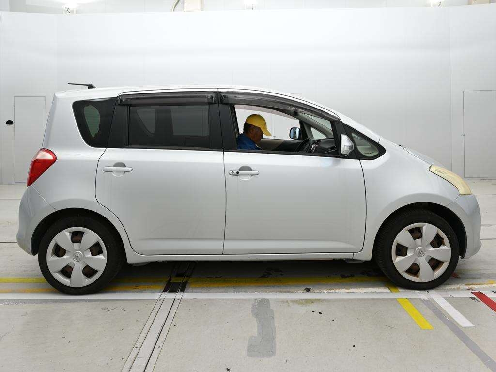 TOYOTA RACTIS