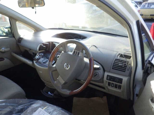 NISSAN PRESAGE