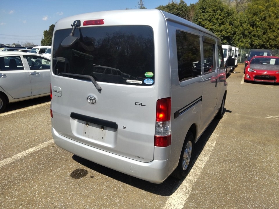 TOYOTA TOWN ACE