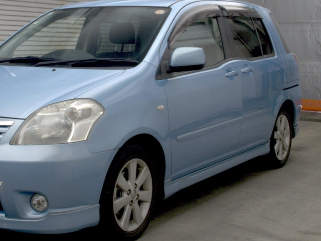 TOYOTA RAUM