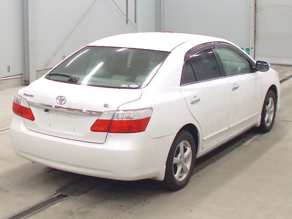 TOYOTA PREMIO
