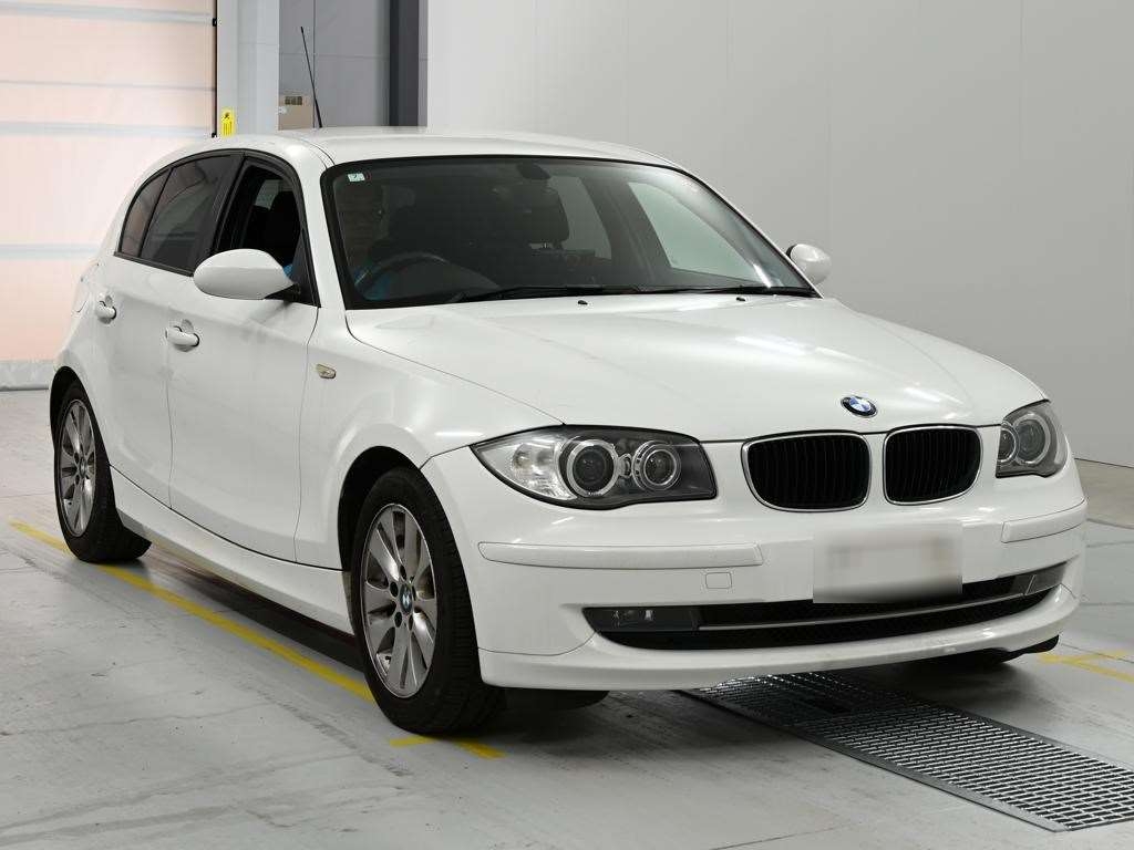 BMW 1-SERIES