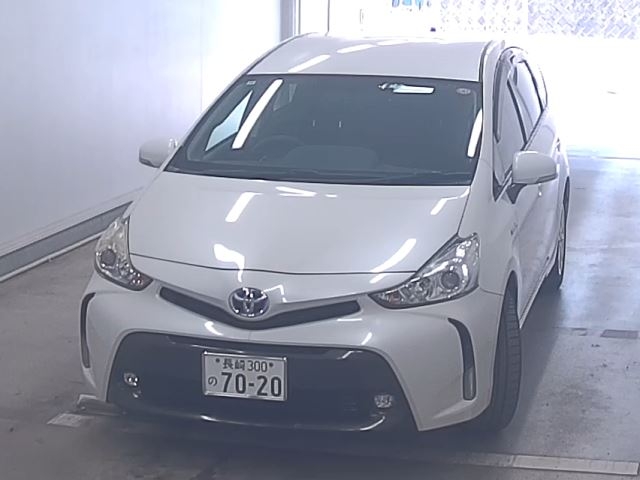 TOYOTA PRIUS ALPHA