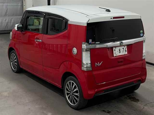 HONDA N-BOX SLASH