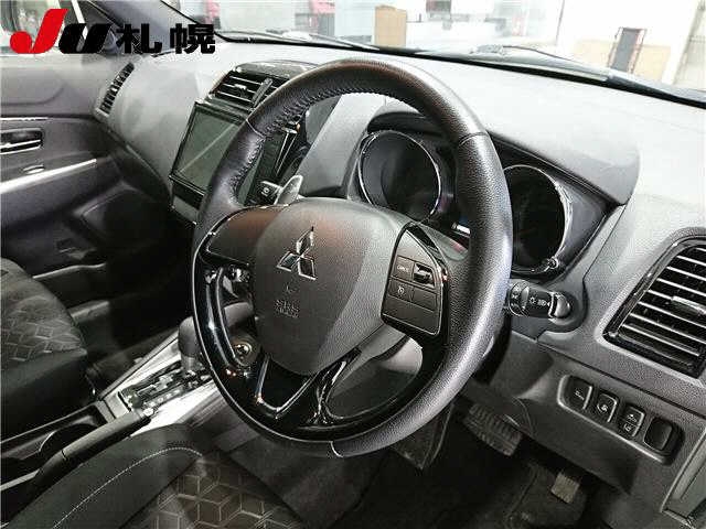 MITSUBISHI RVR