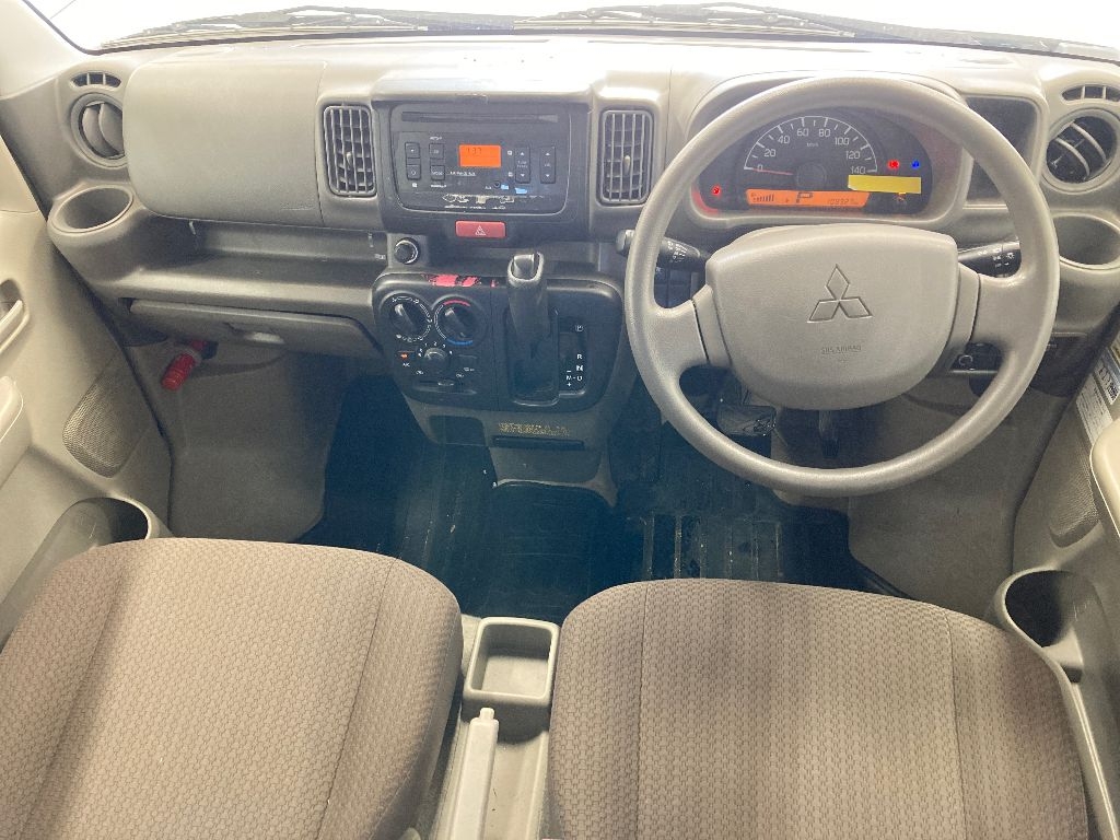 MITSUBISHI MINICAB