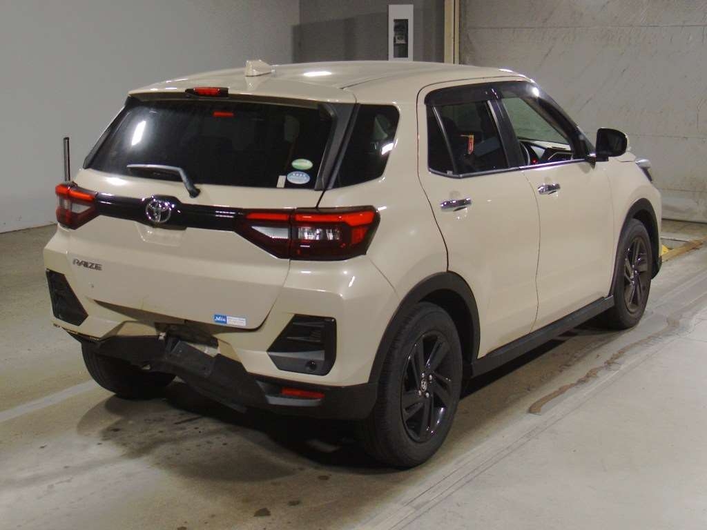 TOYOTA RAIZE