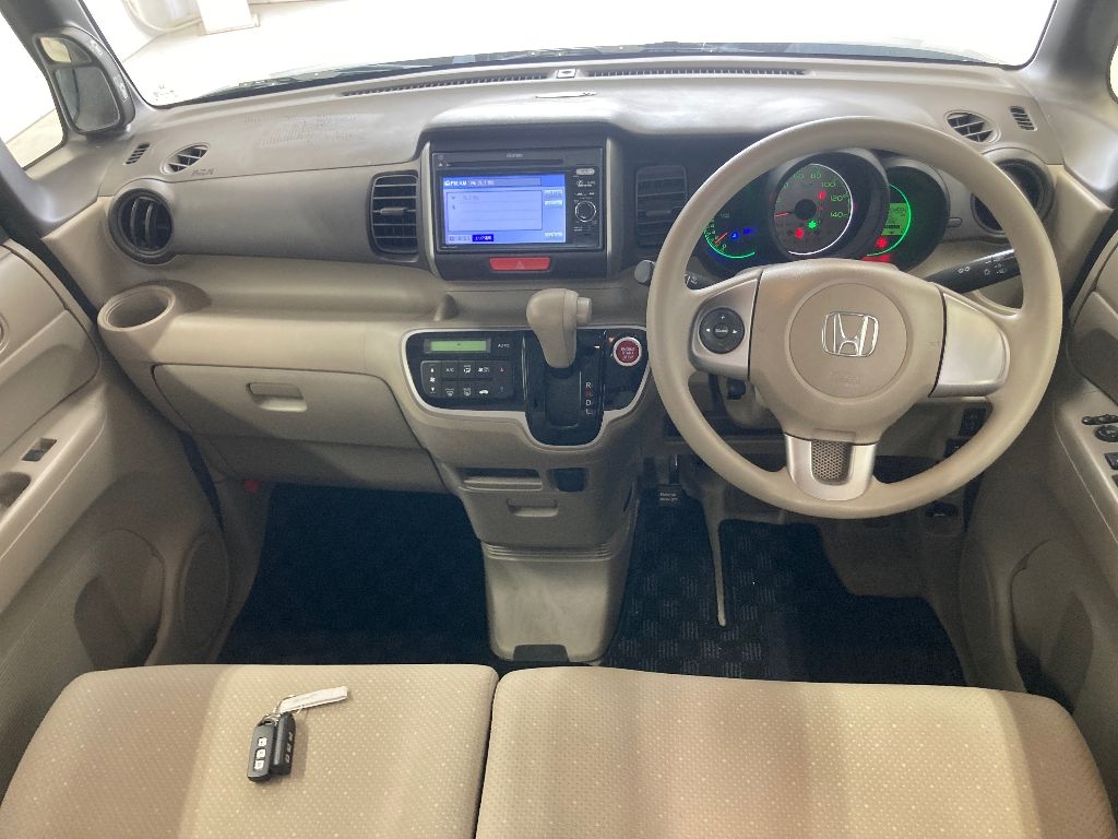 HONDA N-BOX+