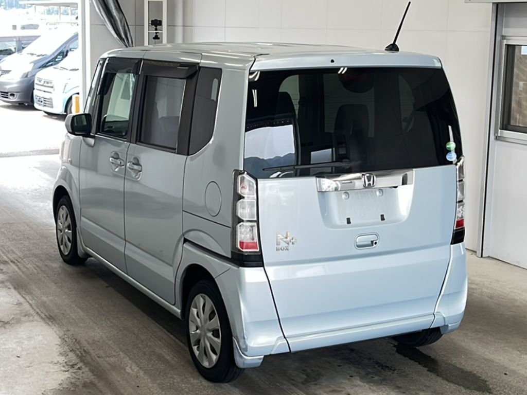 HONDA N-BOX+