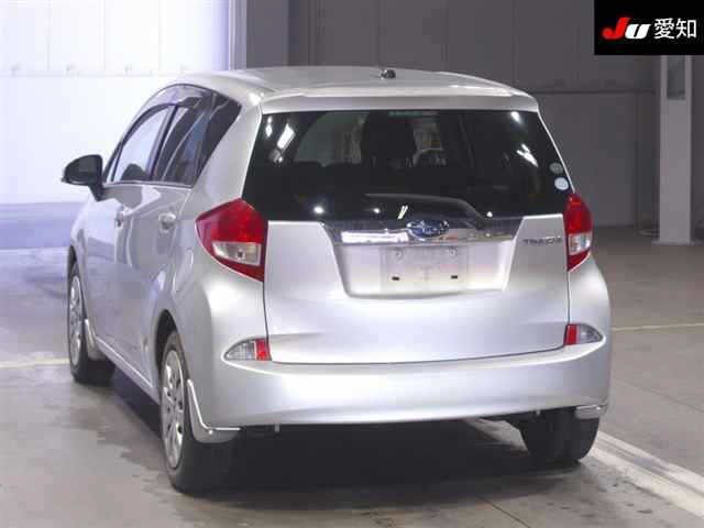 SUBARU TREZIA