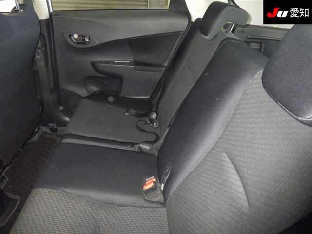 SUBARU TREZIA