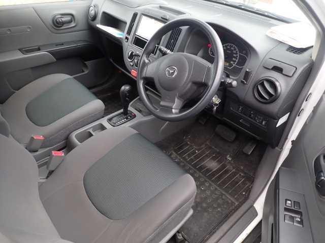 MAZDA FAMILIA