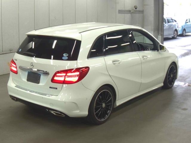 MERCEDES-BENZ B-CLASS
