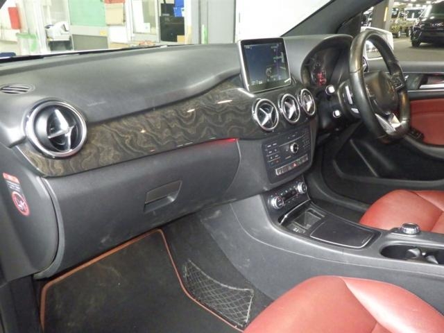 MERCEDES-BENZ B-CLASS