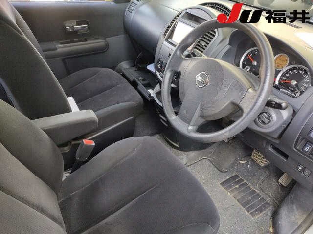 NISSAN LAFESTA