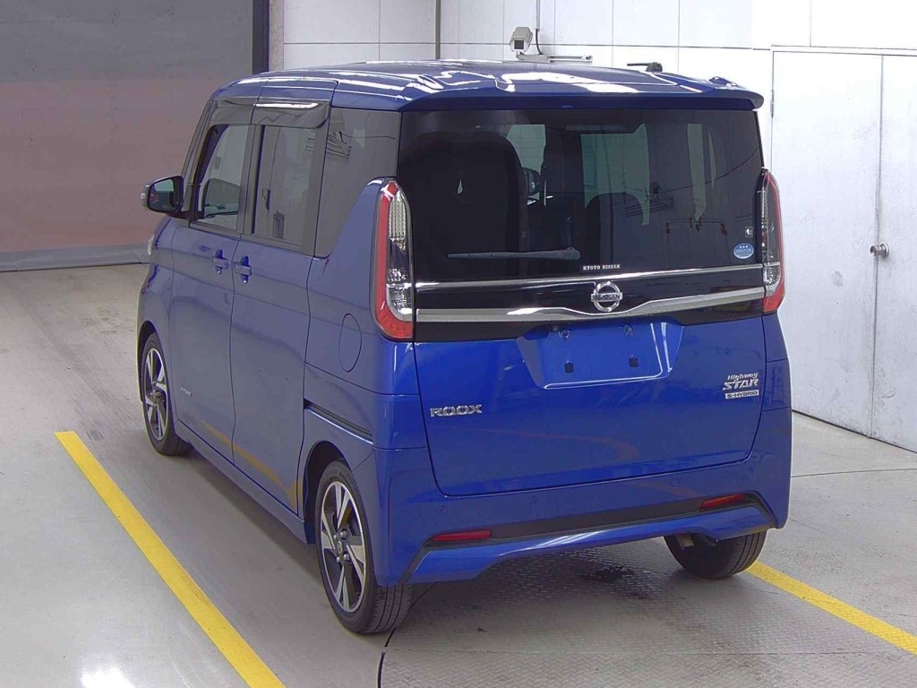 NISSAN ROOX