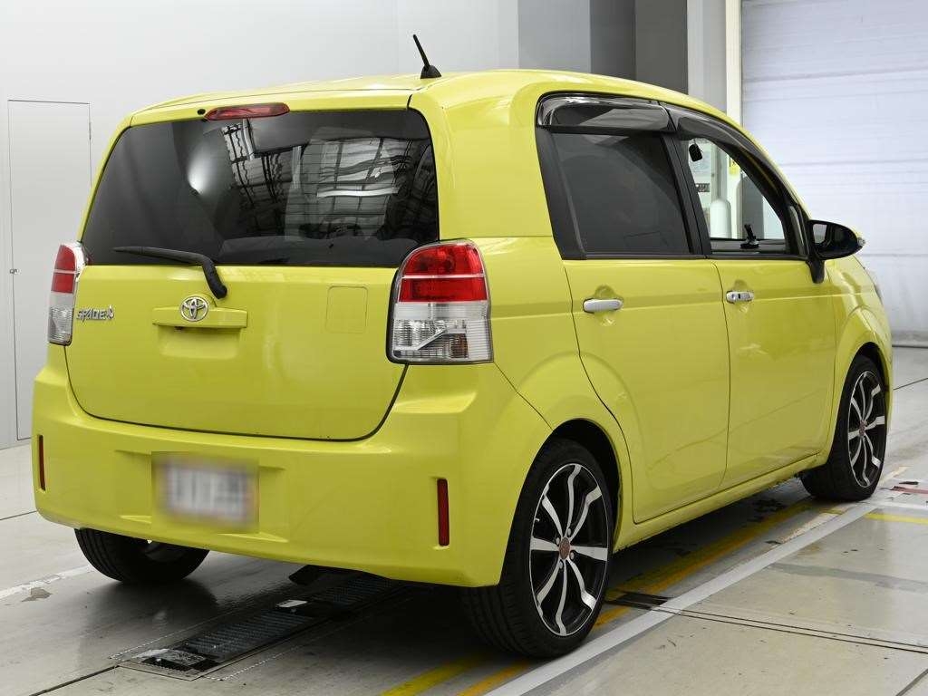 TOYOTA SPADE