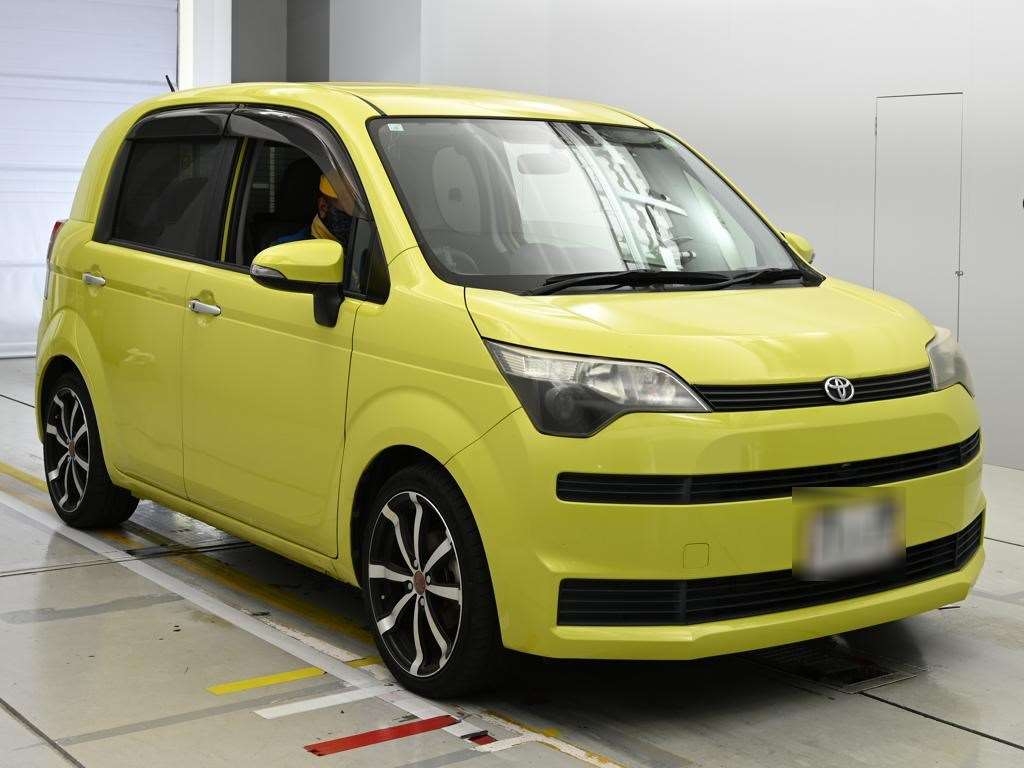 TOYOTA SPADE