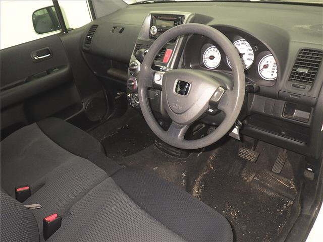 HONDA MOBILIO SPIKE