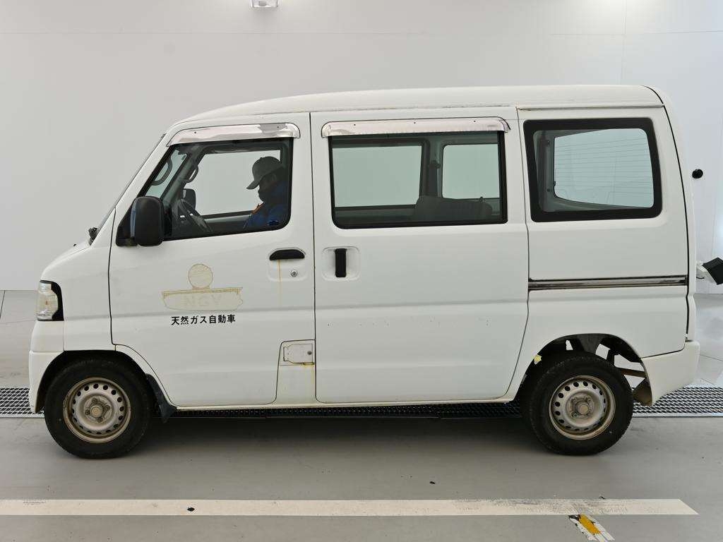 MITSUBISHI MINICAB