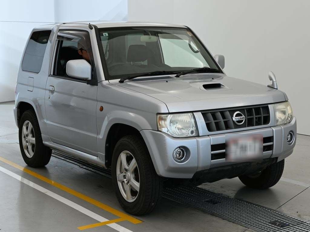 NISSAN KIX