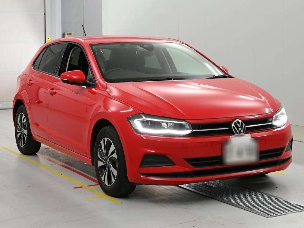 VOLKSWAGEN POLO