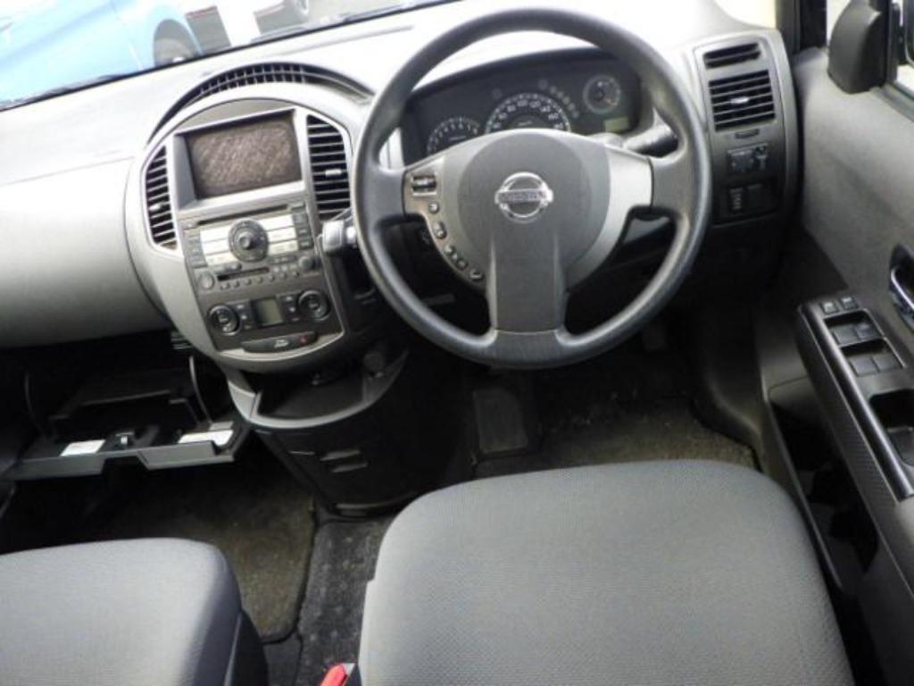 NISSAN LAFESTA