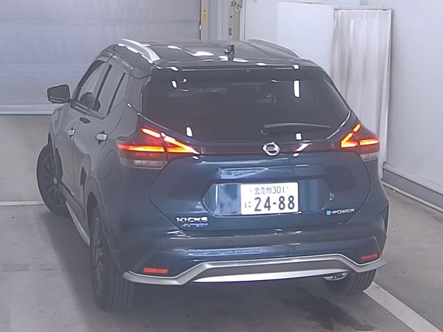 NISSAN KICKS