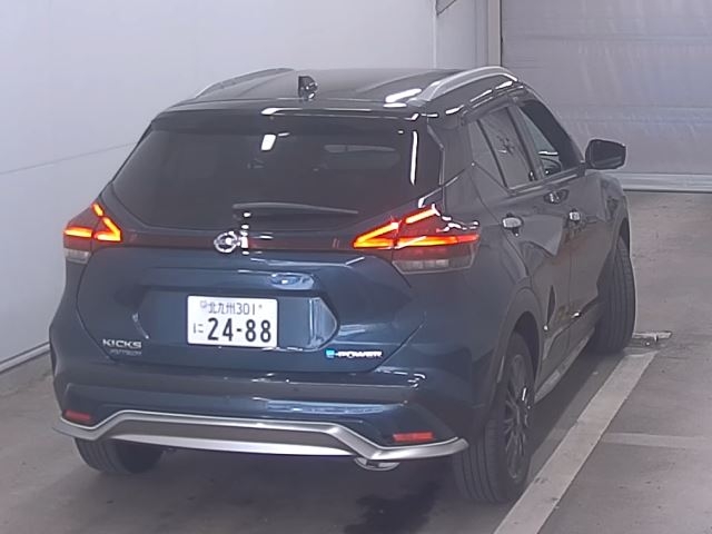 NISSAN KICKS