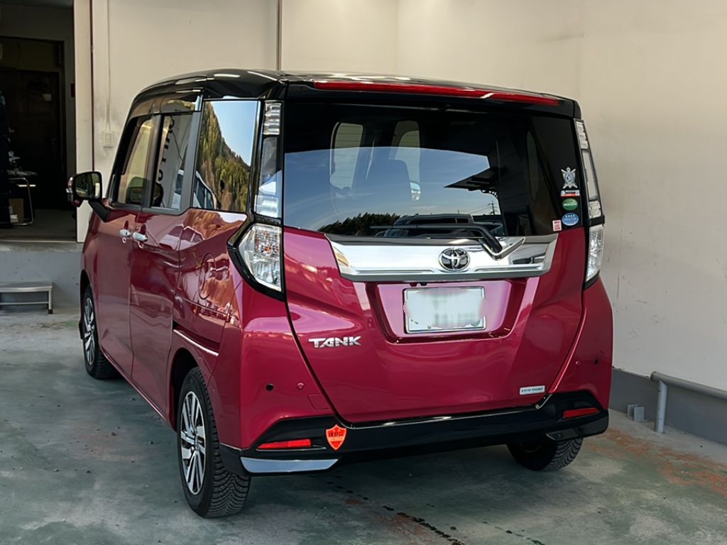 TOYOTA TANK