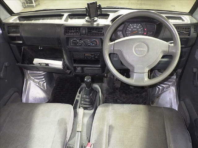 NISSAN CLIPPER