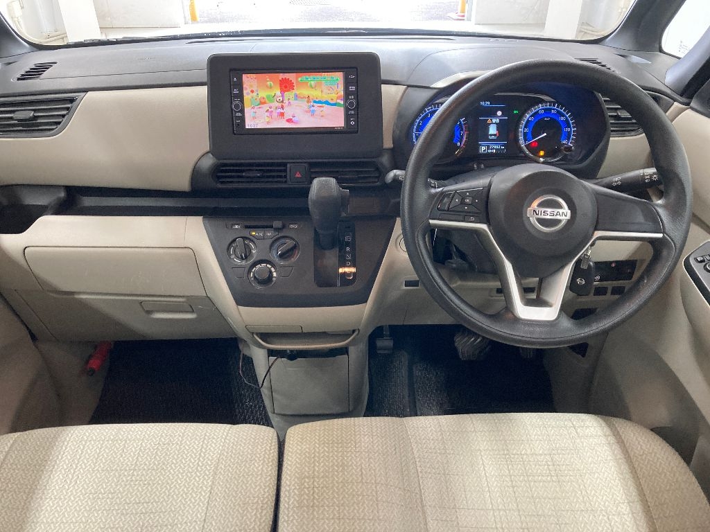 NISSAN ROOX