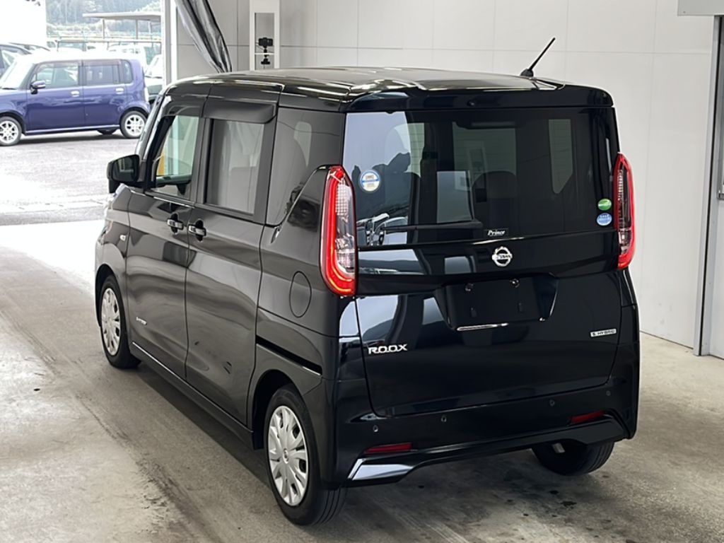 NISSAN ROOX