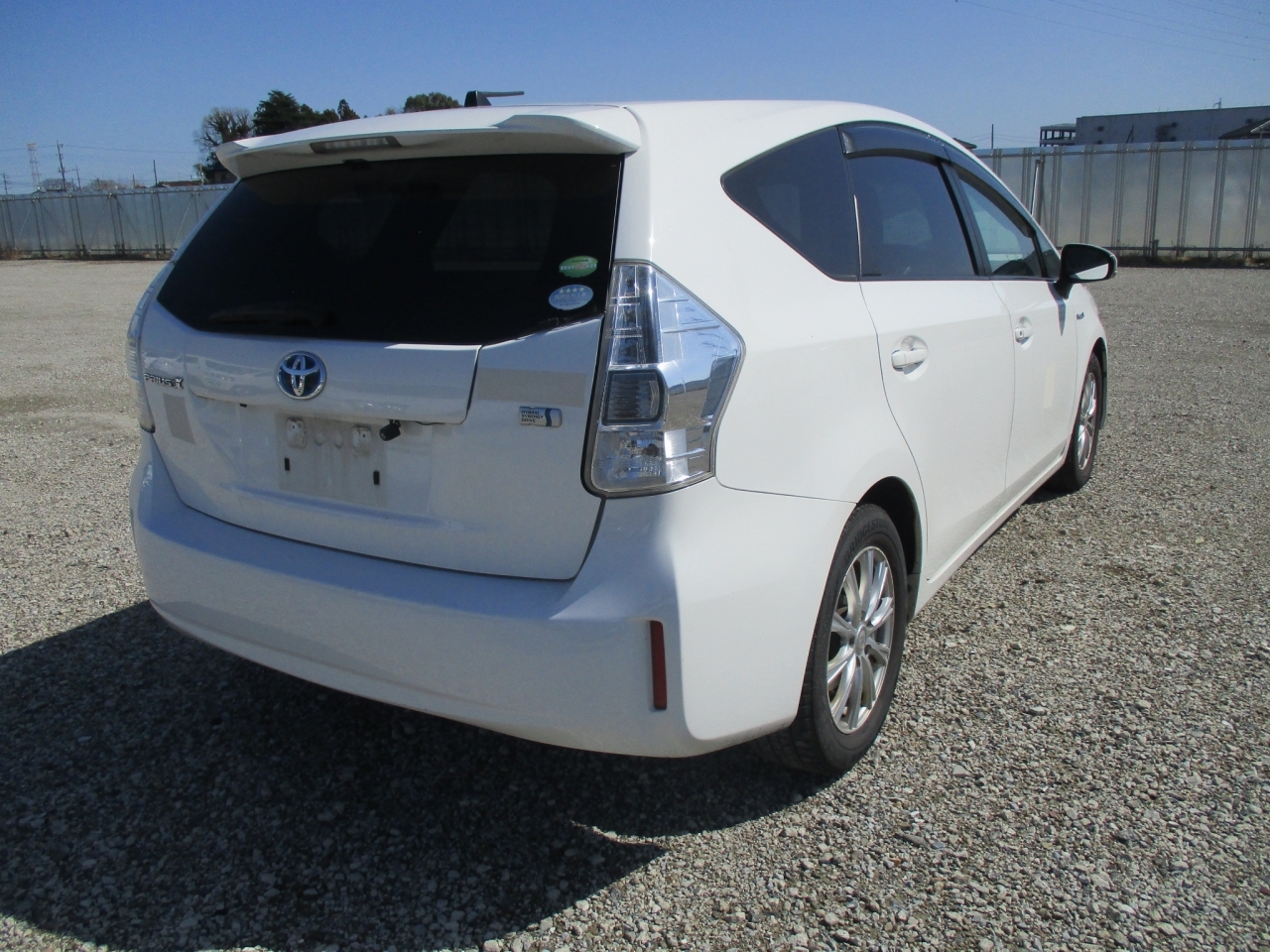TOYOTA PRIUS ALPHA