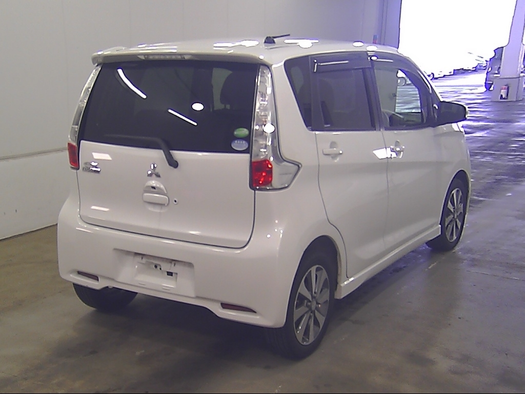 MITSUBISHI EK CUSTOM