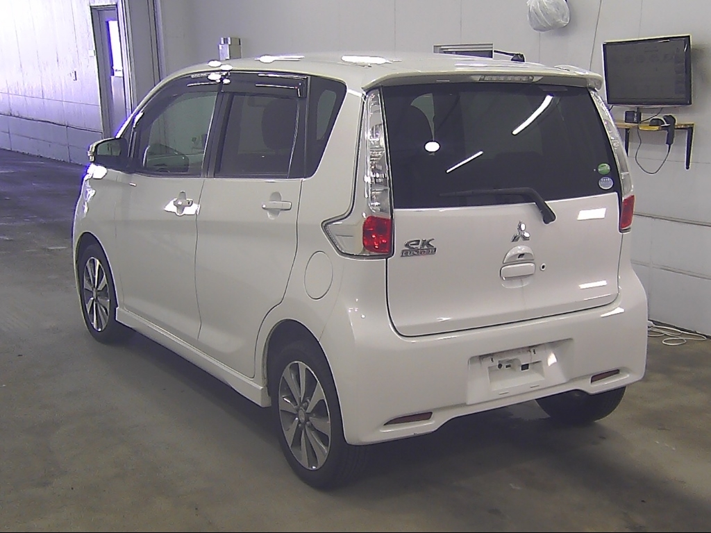 MITSUBISHI EK CUSTOM