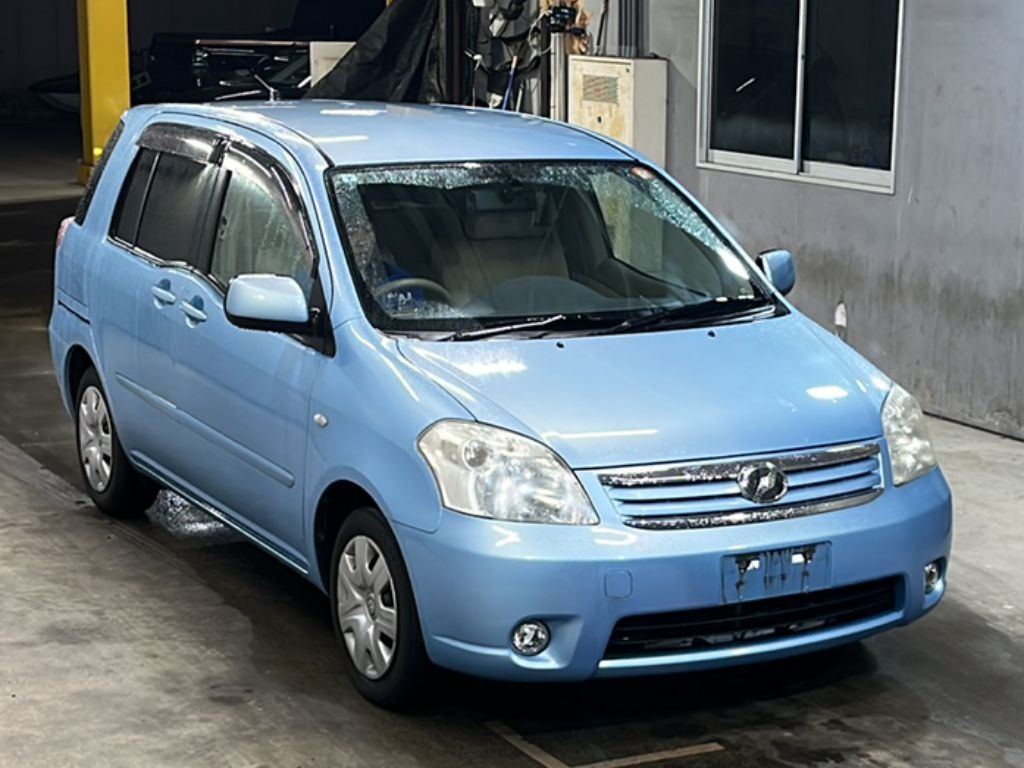 TOYOTA RAUM