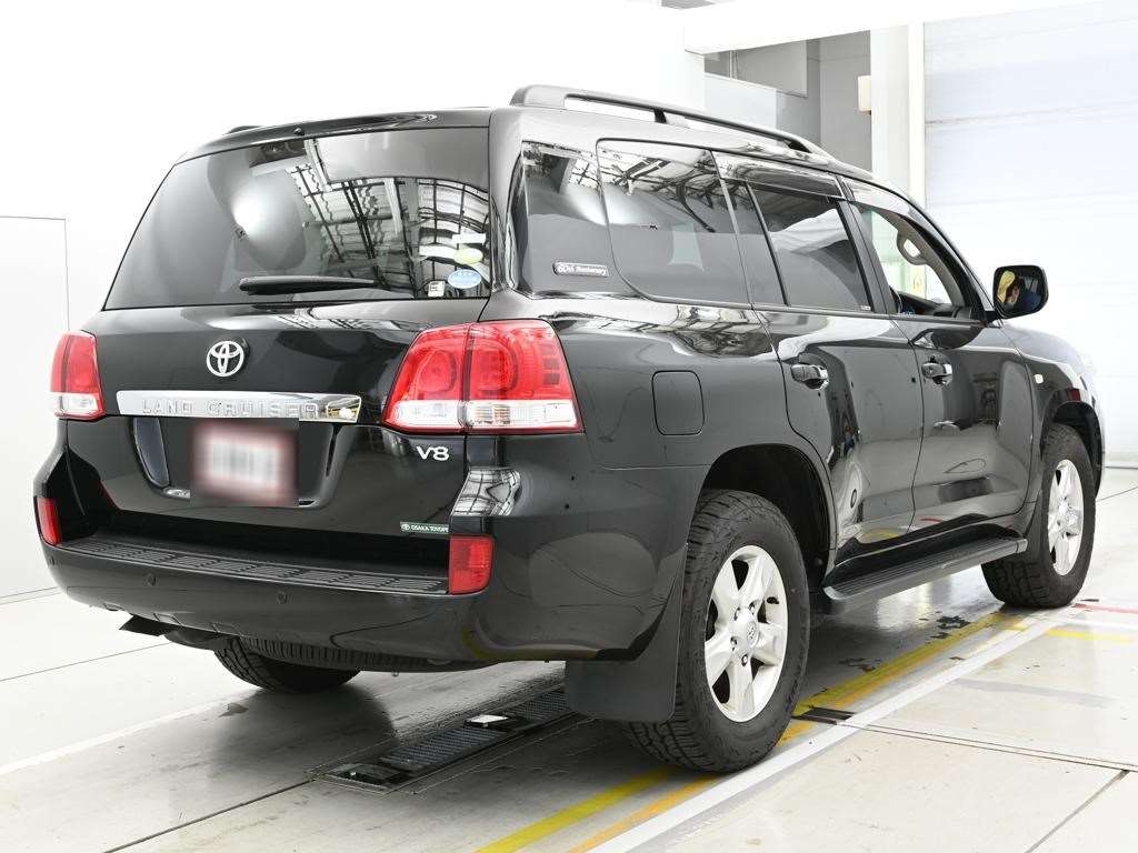 TOYOTA LAND CRUISER