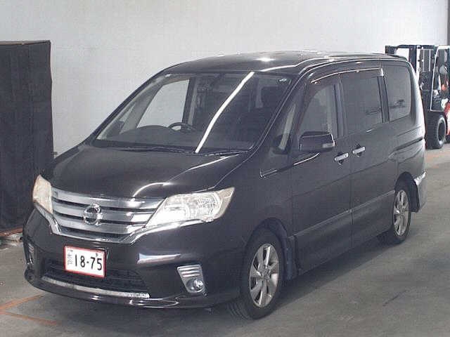 NISSAN SERENA