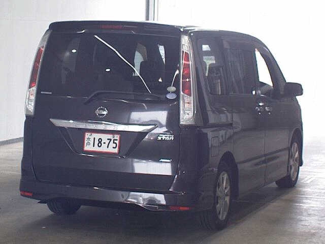 NISSAN SERENA