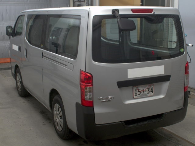 NISSAN NV350 CARAVAN