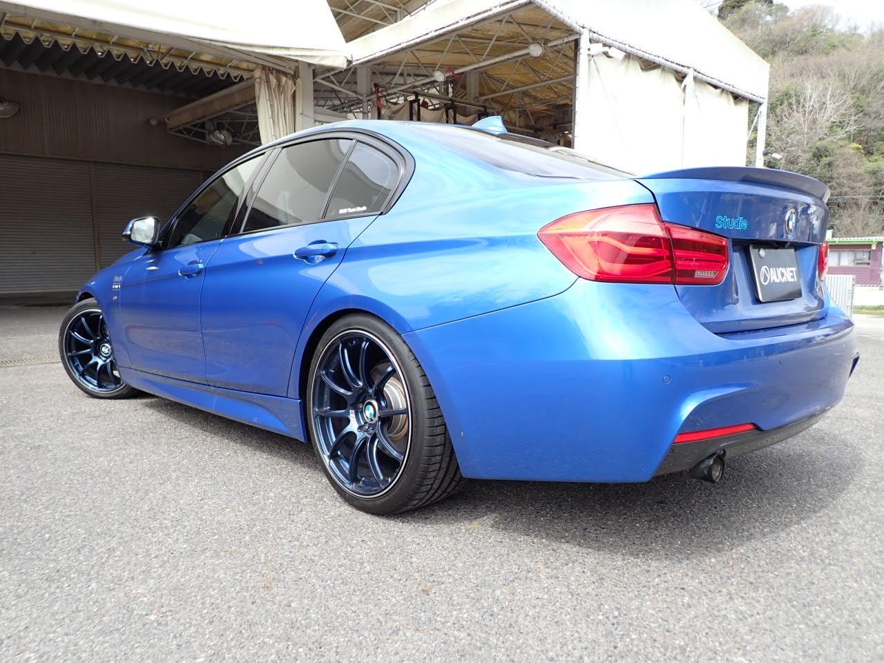 BMW 3-SERIES